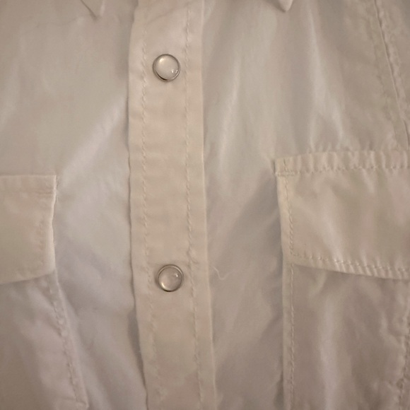 American Rag White Button-Up Shirt (UNISEX) - Picture 3 of 7